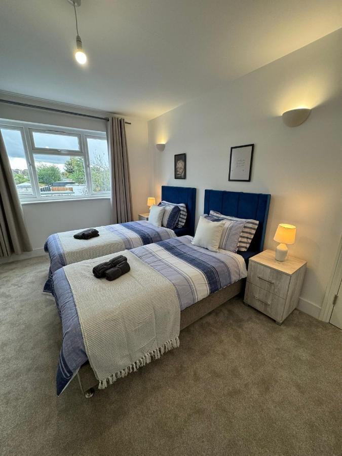 Smart Guest Rooms Fast Access To Central London Via Piccadilly Line New Southgate Εξωτερικό φωτογραφία