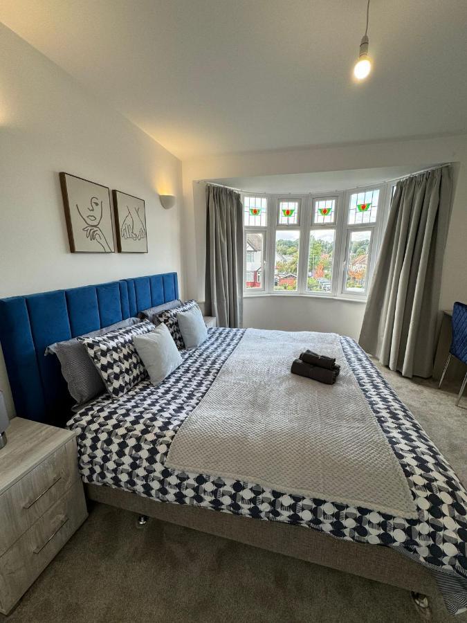 Smart Guest Rooms Fast Access To Central London Via Piccadilly Line New Southgate Εξωτερικό φωτογραφία