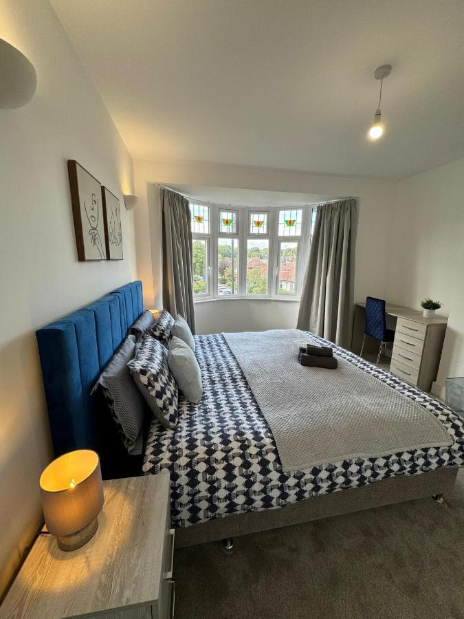 Smart Guest Rooms Fast Access To Central London Via Piccadilly Line New Southgate Εξωτερικό φωτογραφία