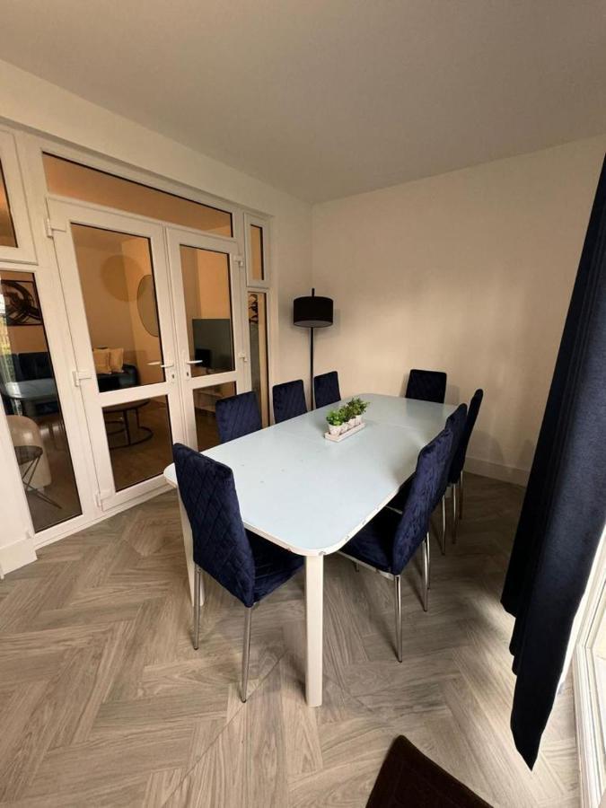 Smart Guest Rooms Fast Access To Central London Via Piccadilly Line New Southgate Εξωτερικό φωτογραφία