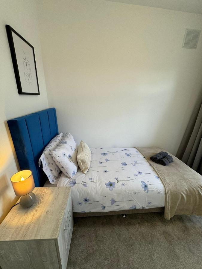 Smart Guest Rooms Fast Access To Central London Via Piccadilly Line New Southgate Εξωτερικό φωτογραφία