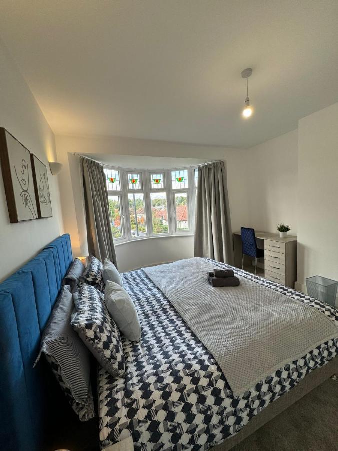 Smart Guest Rooms Fast Access To Central London Via Piccadilly Line New Southgate Εξωτερικό φωτογραφία